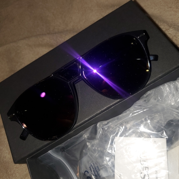 Dior sunglasses *EXTREMELY RARE* - Picture 3 of 3